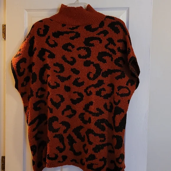 Plus sweaters - Picture 4 of 4